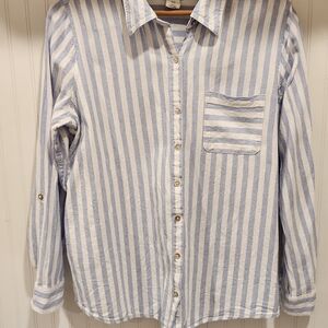 Nicole Miller Button Down Shirt Powder Blue And White Stripes, Size Medium